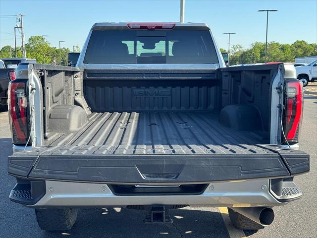 2025 GMC Sierra 3500HD 4WD Crew Cab Long Bed AT4