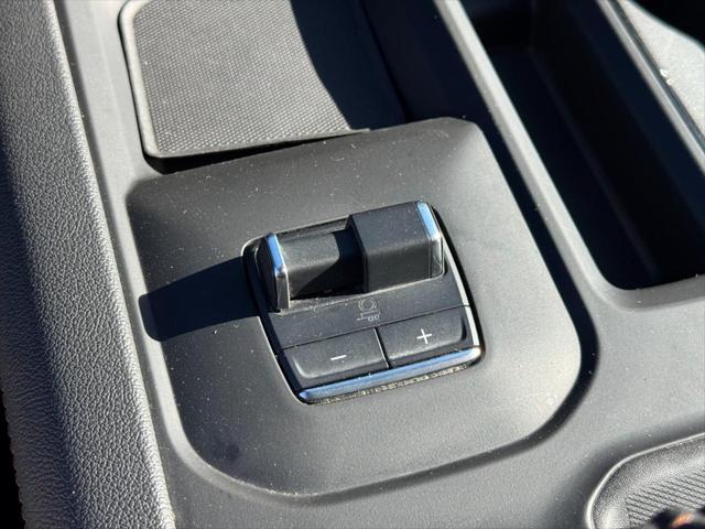 2025 GMC Sierra 3500HD 4WD Crew Cab Long Bed AT4