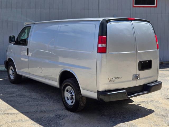 2017 Chevrolet Express Work Van
