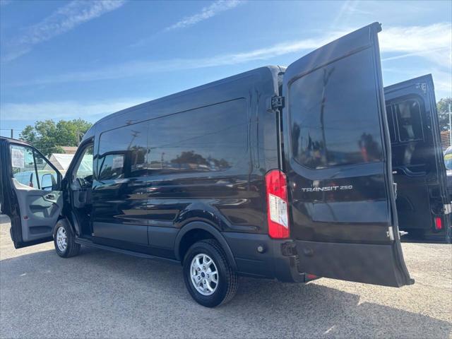 2015 Ford Transit 250 3dr LWB Medium Roof Cargo Van w/Sliding Passenger Side Door