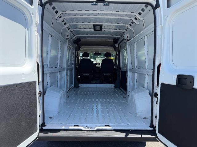 2024 Ram ProMaster 2500 Cargo Van Tradesman High Roof 159" WB w/Pass Seat