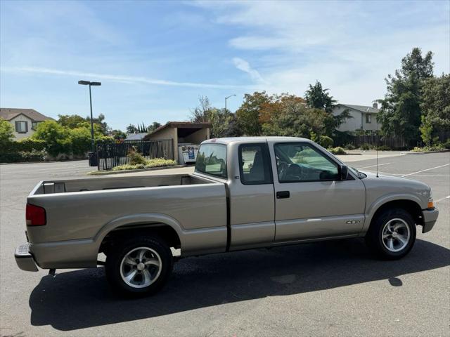 2001 Chevrolet S-10 LS