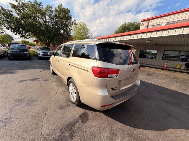 2015 Kia Sedona LX