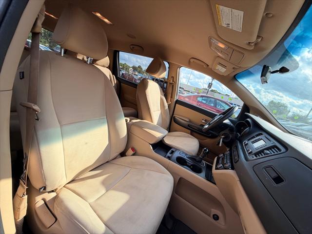 2015 Kia Sedona LX