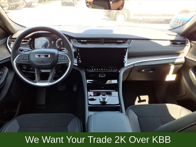 2026 Jeep Grand Cherokee L Altitude 4x4