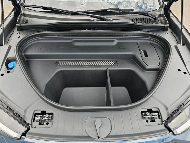 2027 Audi Q6 e-tron Premium Plus