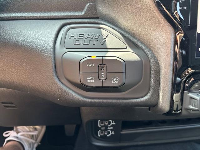 2026 Ram 2500 Black Express Crew Cab 4x4 64 Box