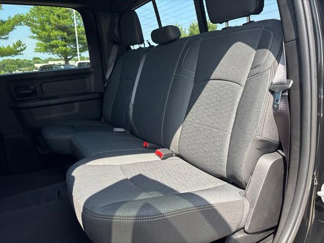 2026 Ram 2500 Black Express Crew Cab 4x4 64 Box
