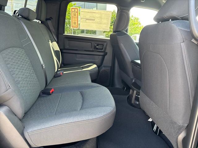 2026 Ram 2500 Black Express Crew Cab 4x4 64 Box
