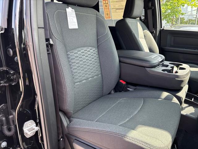 2026 Ram 2500 Black Express Crew Cab 4x4 64 Box