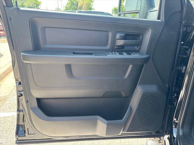 2026 Ram 2500 Black Express Crew Cab 4x4 64 Box