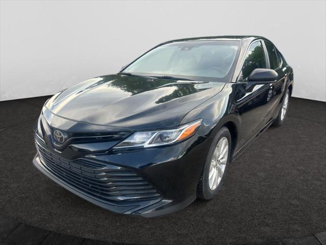 2018 Toyota Camry LE for sale in Saltillo, MS