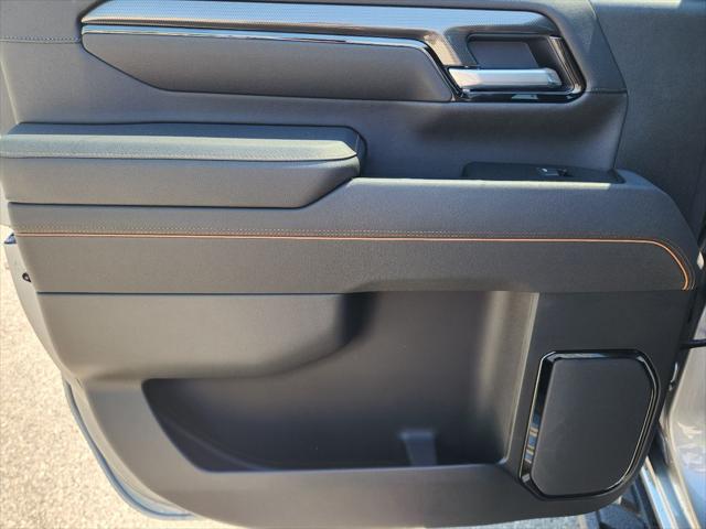 2026 GMC Sierra 2500HD Crew Cab, Standard Bed, AT4, 4WD
