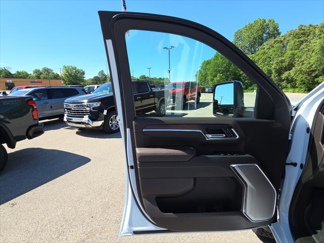 2026 GMC Sierra 2500HD Crew Cab, Standard Bed, Denali, 4WD