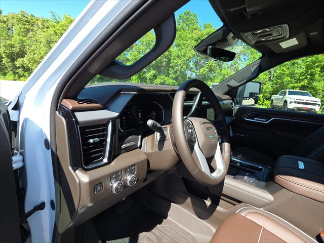 2026 GMC Sierra 2500HD Crew Cab, Standard Bed, Denali, 4WD
