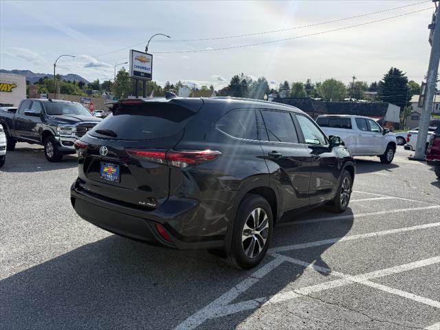 2024 Toyota Highlander XLE