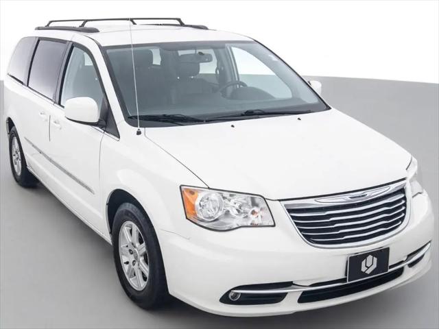2013 Chrysler Town & Country Touring for sale in Braidwood, IL