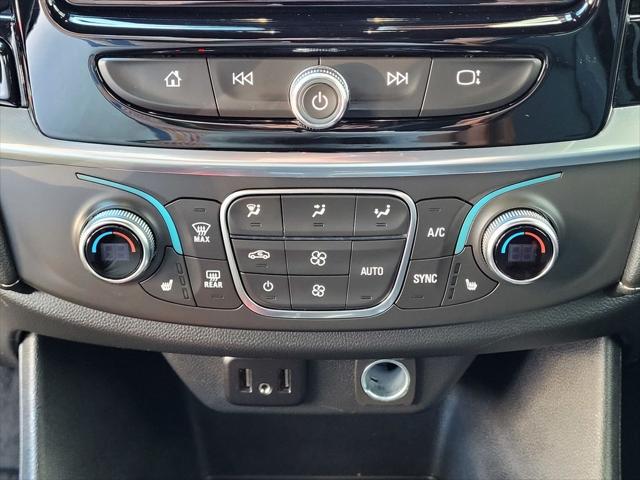 2022 Chevrolet Traverse AWD LT Leather