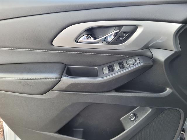 2022 Chevrolet Traverse AWD LT Leather