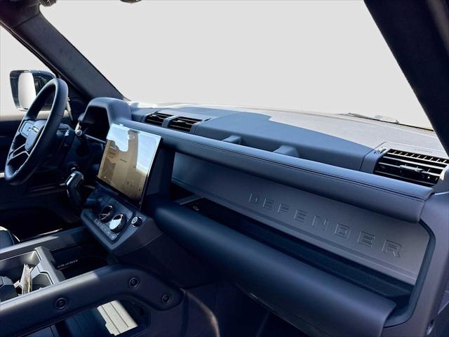 2026 Land Rover Defender P635 OCTA