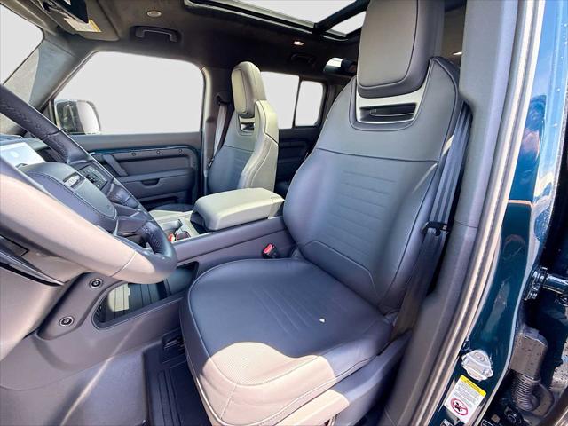 2026 Land Rover Defender P635 OCTA