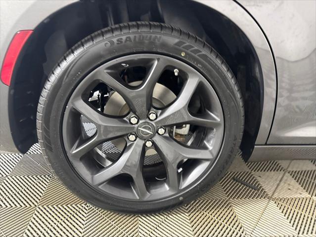 2023 Chrysler 300 300S