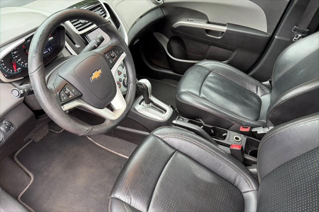 2020 Chevrolet Sonic FWD Sedan Premier