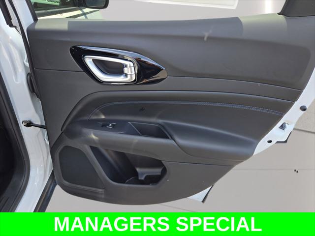 2026 Jeep Compass Latitude Altitude