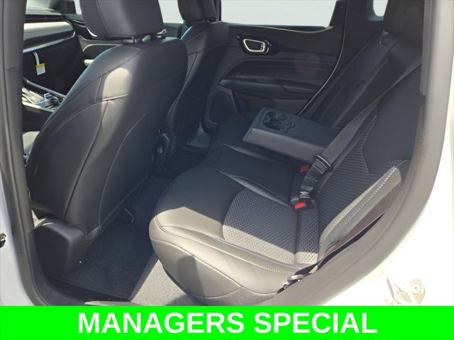 2026 Jeep Compass Latitude Altitude