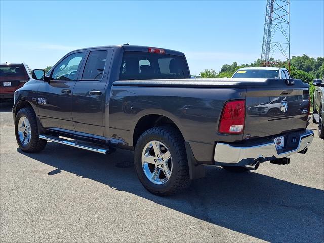 2017 Ram 1500 Express Quad Cab 4x4 6'4" Box