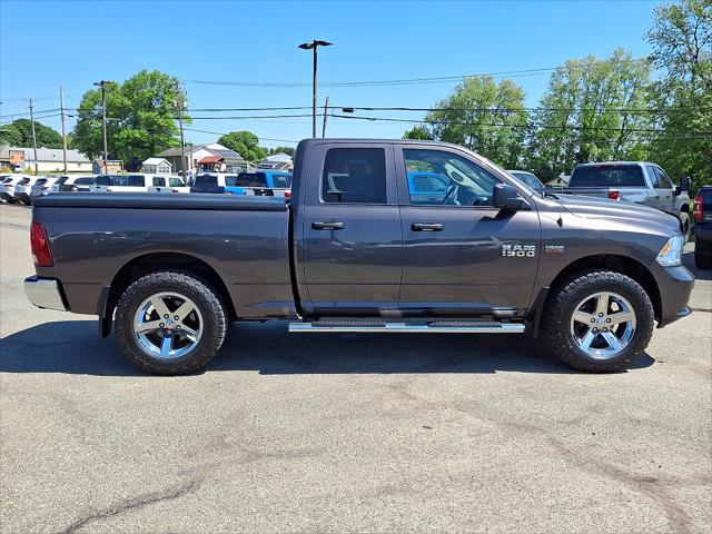 2017 Ram 1500 Express Quad Cab 4x4 6'4" Box