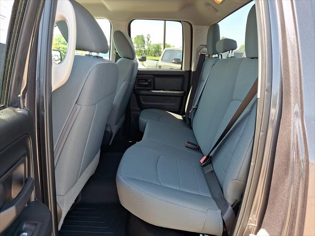 2017 Ram 1500 Express Quad Cab 4x4 6'4" Box