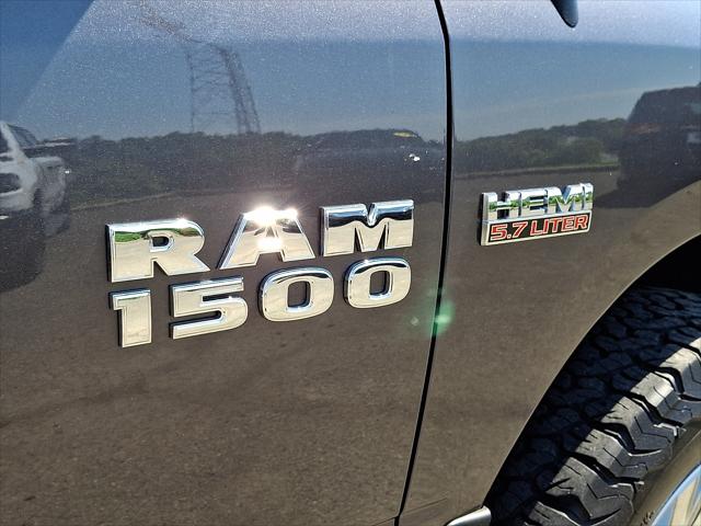 2017 Ram 1500 Express Quad Cab 4x4 6'4" Box