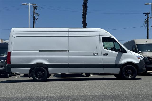2026 Mercedes-Benz Sprinter 2500 High Roof
