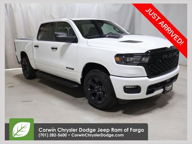 2026 RAM Ram 1500 RAM 1500 EXPRESS CREW CAB 4X4 57 BOX