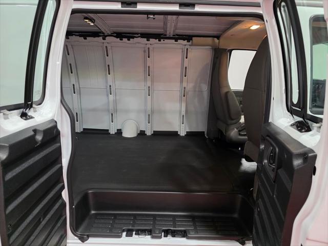 2026 GMC Savana Cargo 3500 Extended Wheelbase, Work Van, RWD