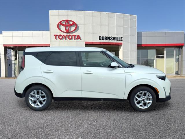 Used 2025 Kia Soul LX with VIN KNDJ23AU3S7958318 for sale in Burnsville, Minnesota