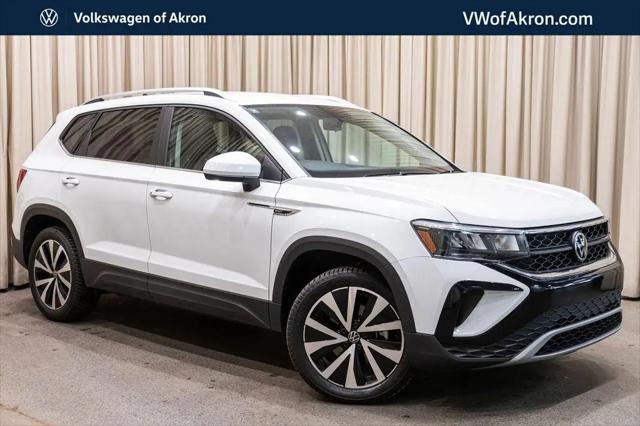 2022 Volkswagen Taos 1.5T SE for sale in Akron, OH