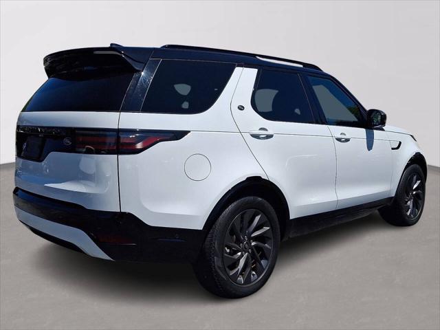 2023 Land Rover Discovery P300 S R-Dynamic