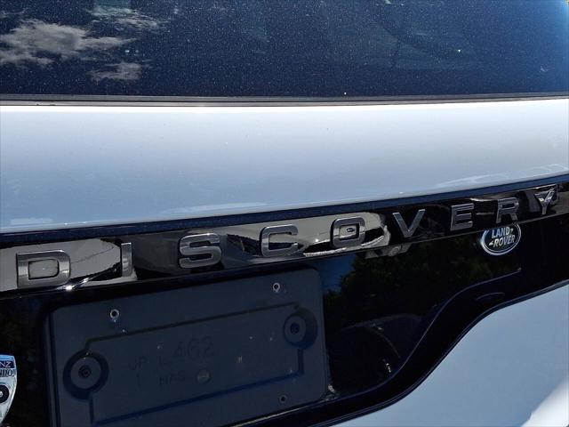 2023 Land Rover Discovery P300 S R-Dynamic