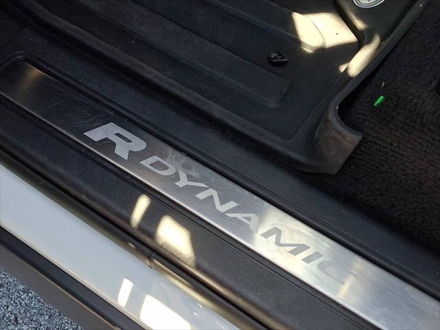 2023 Land Rover Discovery P300 S R-Dynamic