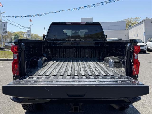 2023 Chevrolet Silverado 2500HD 4WD Crew Cab Standard Bed Custom