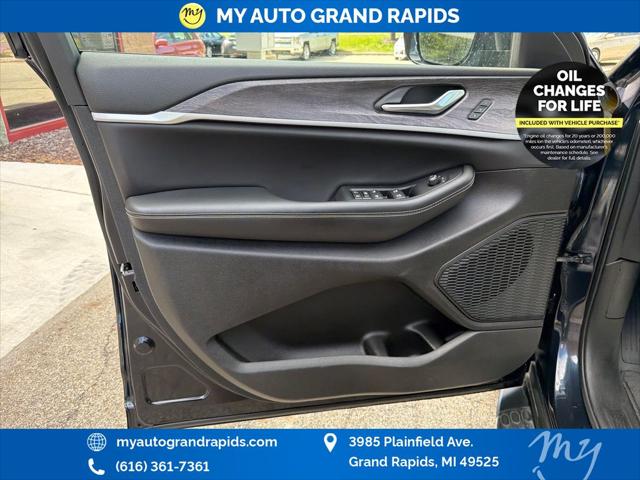 2023 Jeep Grand Cherokee L Limited 4x4