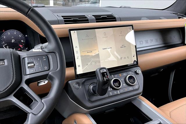 2026 Land Rover Defender P525 V8