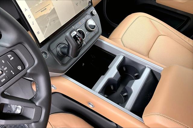2026 Land Rover Defender P525 V8