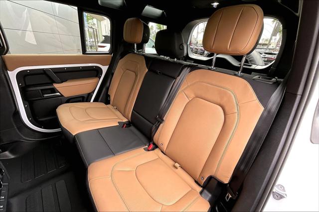 2026 Land Rover Defender P525 V8