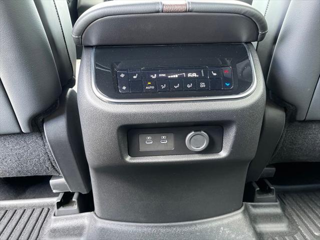 2025 Nissan Armada Platinum 4WD