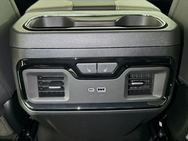 2026 Chevrolet Silverado 2500HD Crew Cab, Standard Bed, XR2, 4WD