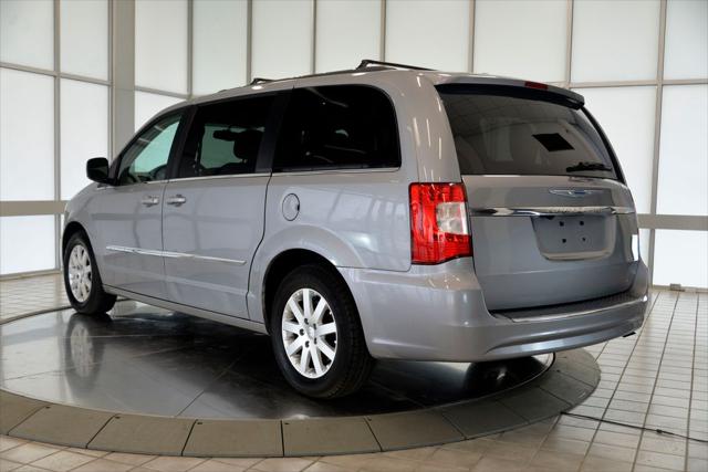 2015 Chrysler Town & Country Touring