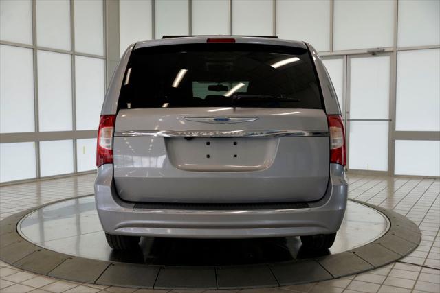2015 Chrysler Town & Country Touring